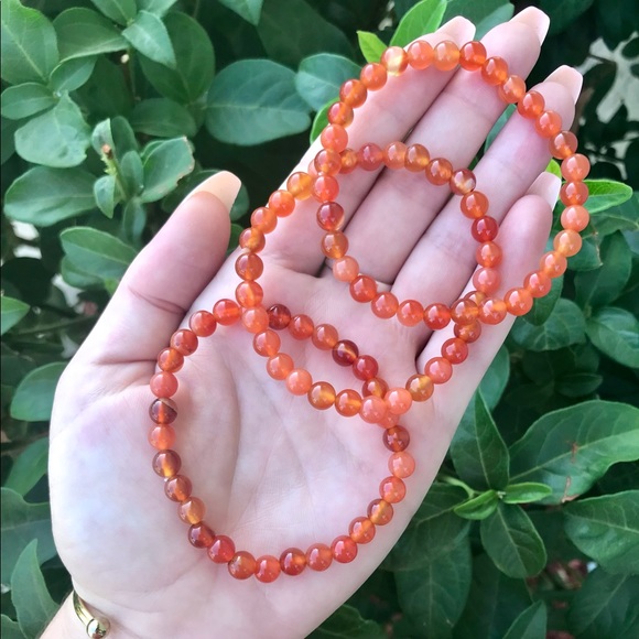 Orange Agate Stretch Bracelet 🧡 - Picture 2 of 3